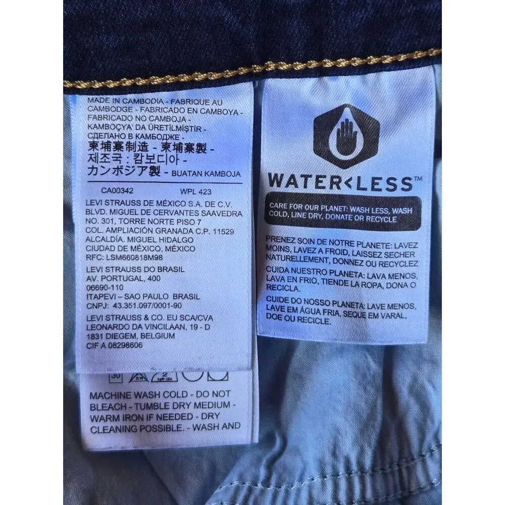 Levis levi 724